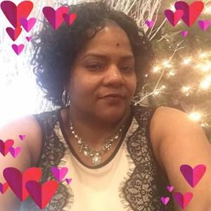 Meet your Posher, Monique